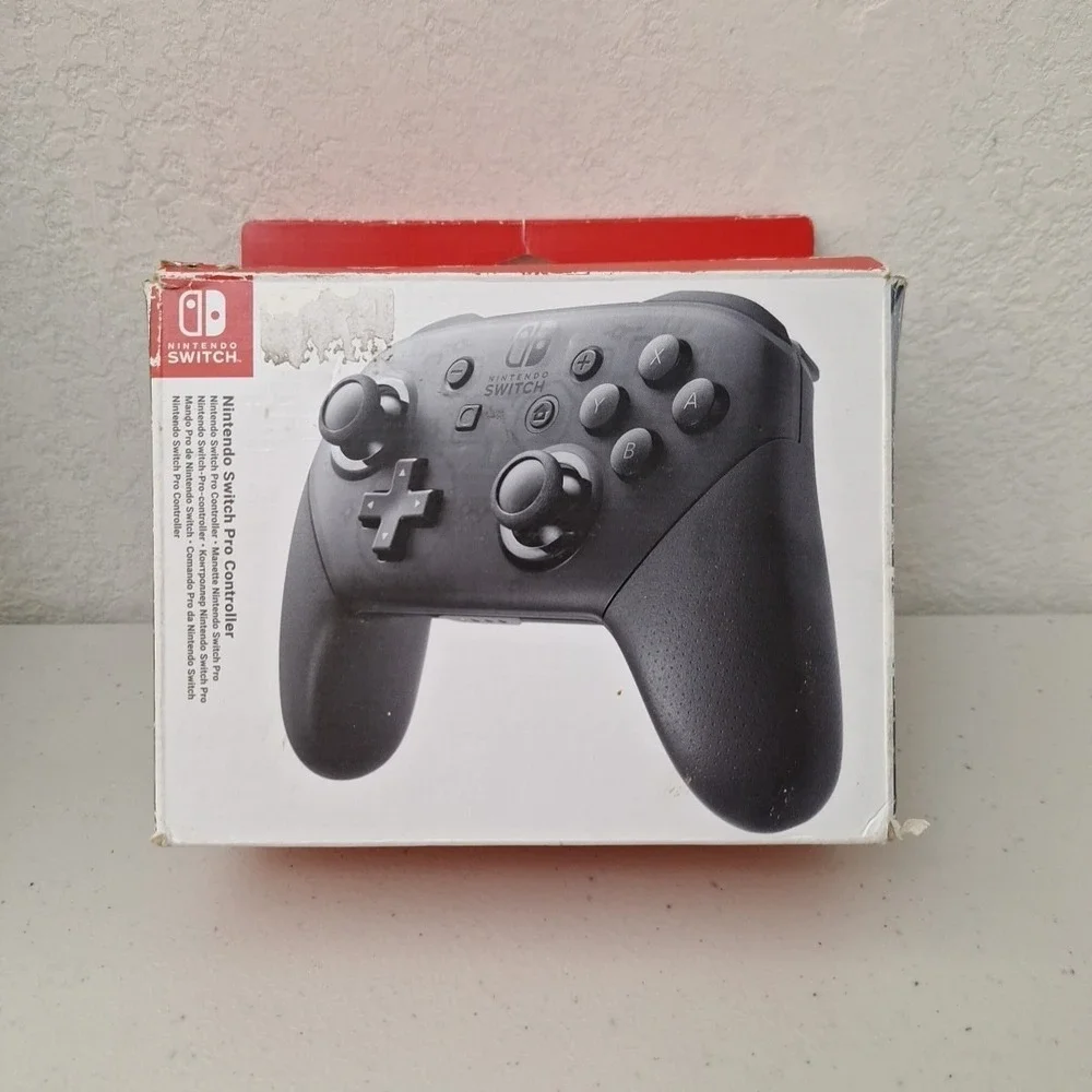 Nintendo Switch Pro Controller Genuine OEM & Comfort Grip w/ Game Storage NEW
